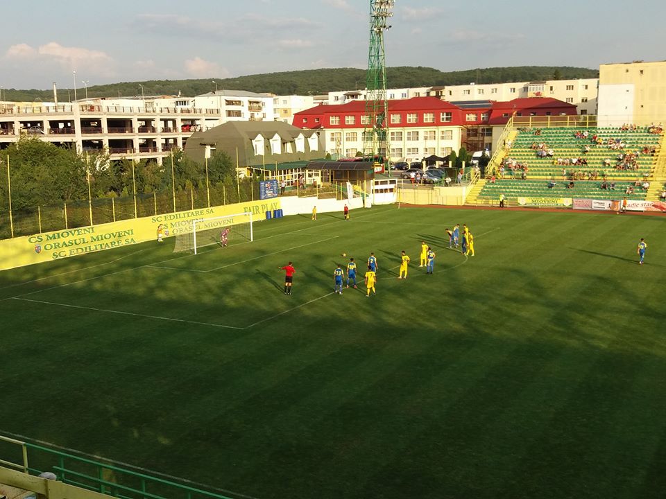 Dacă nu-i Ayza, e Năstăsie