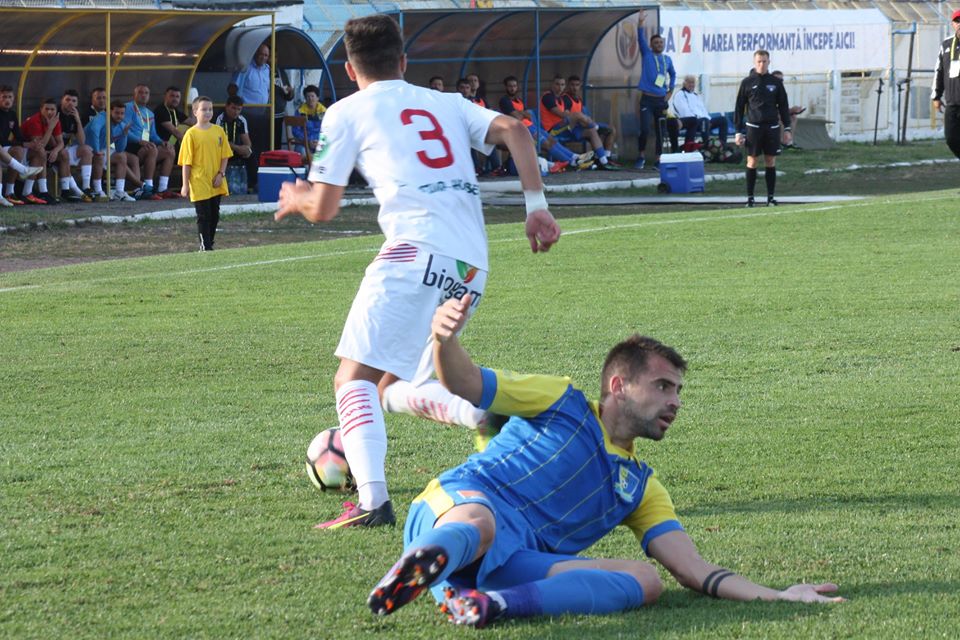 Cădere inexplicabilă...