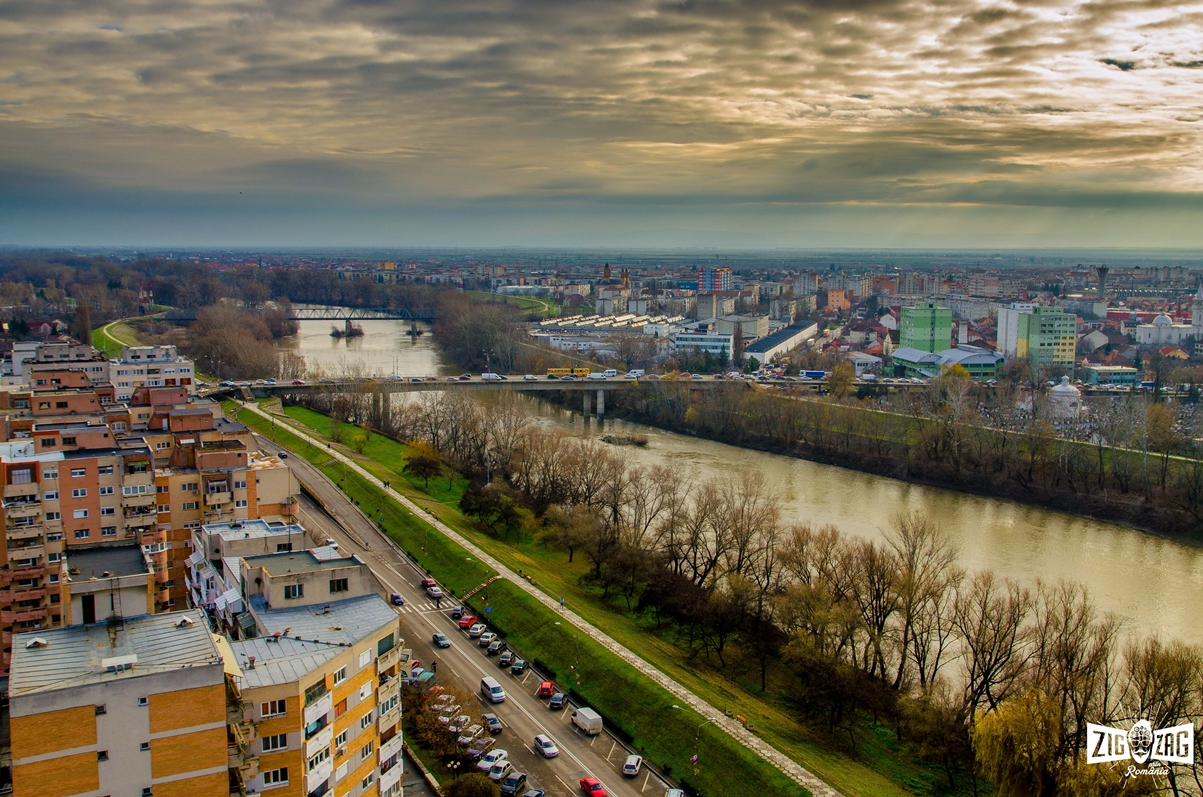Un pod veșnic “Tânăr și neliniștit!”