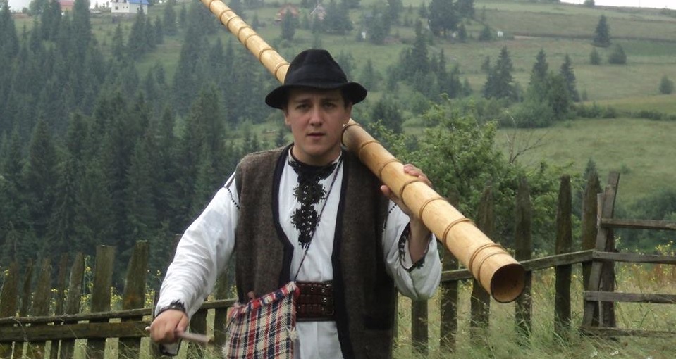 Istoria moților și șvabilor din județ, refuzată de Consiliul Județean. De ce nu se întorc tinerii acasă?