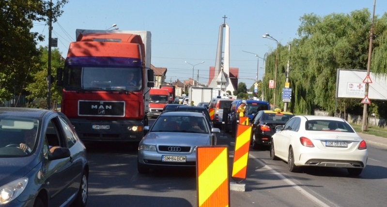 Reîncepe nebunia pe Podul Decebal. Restricții la Burdea