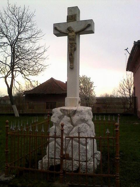 Vezendiu - satul românesc care a dat judeţului o pleiadă de personalităţi