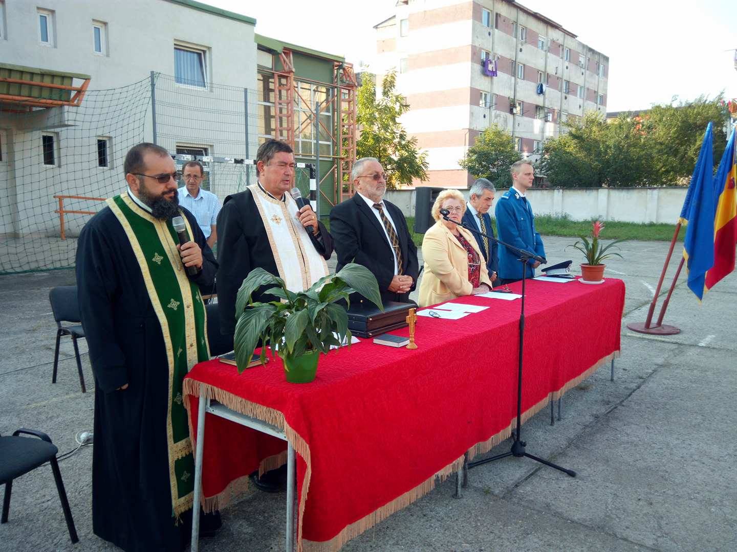 Deschiderea noului an școlar la COLEGIUL TEHNIC “UNIO-TRAIAN VUIA”