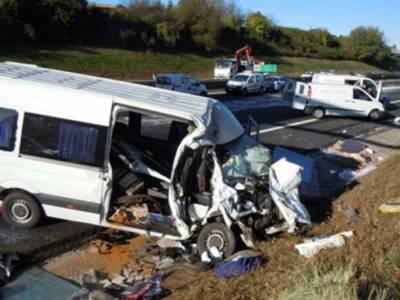 Accident cumplit al unui microbuz din Satu Mare lângă Viena. Sătmăreni morți