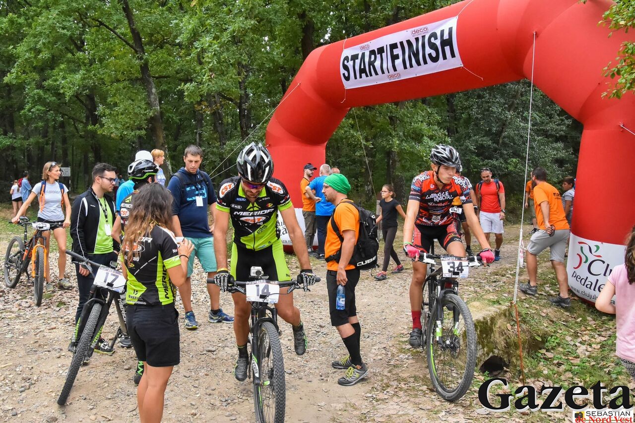 VIDEO/FOTO. Competiție ciclistă de excepție. Crosul Viilor Satu Mare, la a patra editie