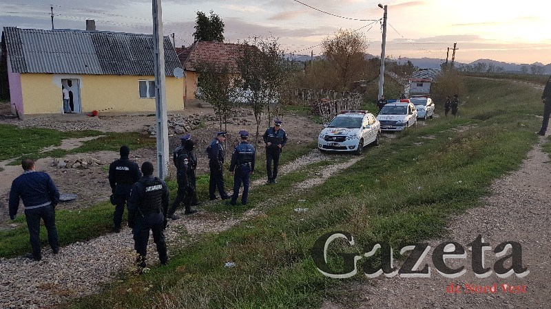 FOTOGALERIE. Descinderi în forță ale mascaților. Infractori periculoși, arestați