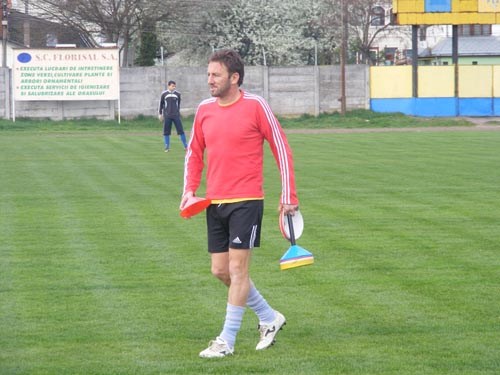 Lulu îl bate pe Ciubu