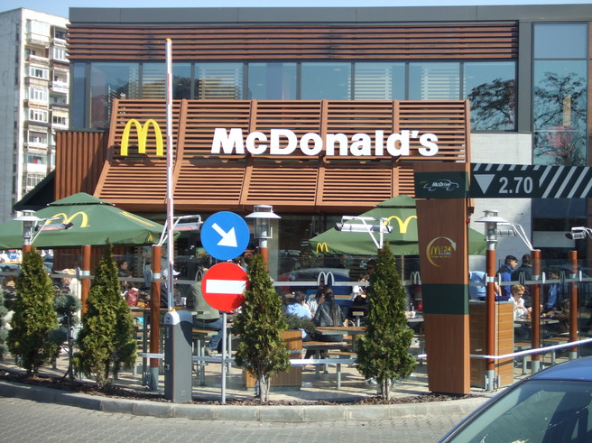 OFICIAL Mc DONALD'S vine la  Satu Mare. Actele au fost SEMNATE