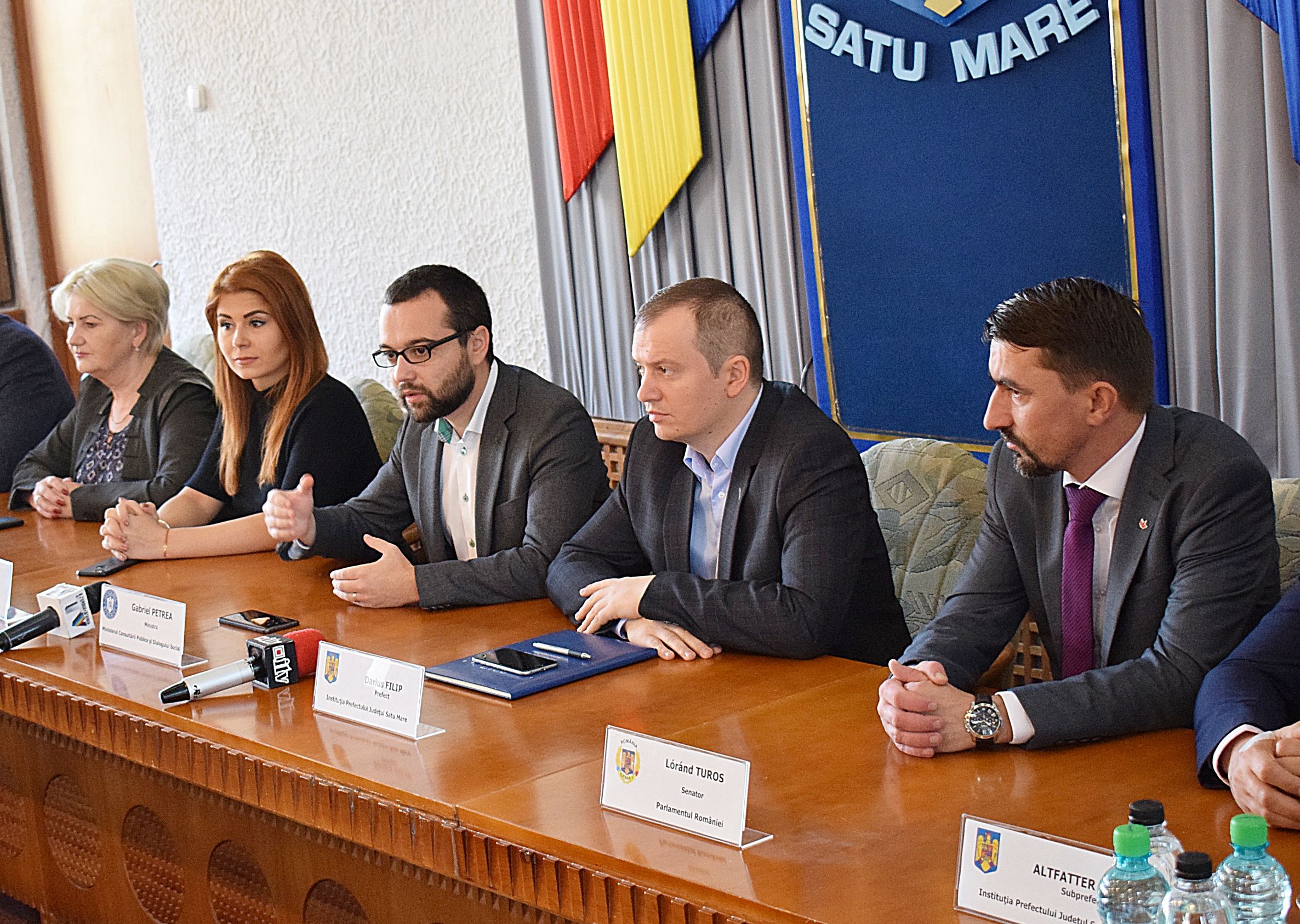 Patronatele nu vor sindicatele la negocierile colective. Ministrul Dialogului Social, Gabriel Petrea, încearcă medierea