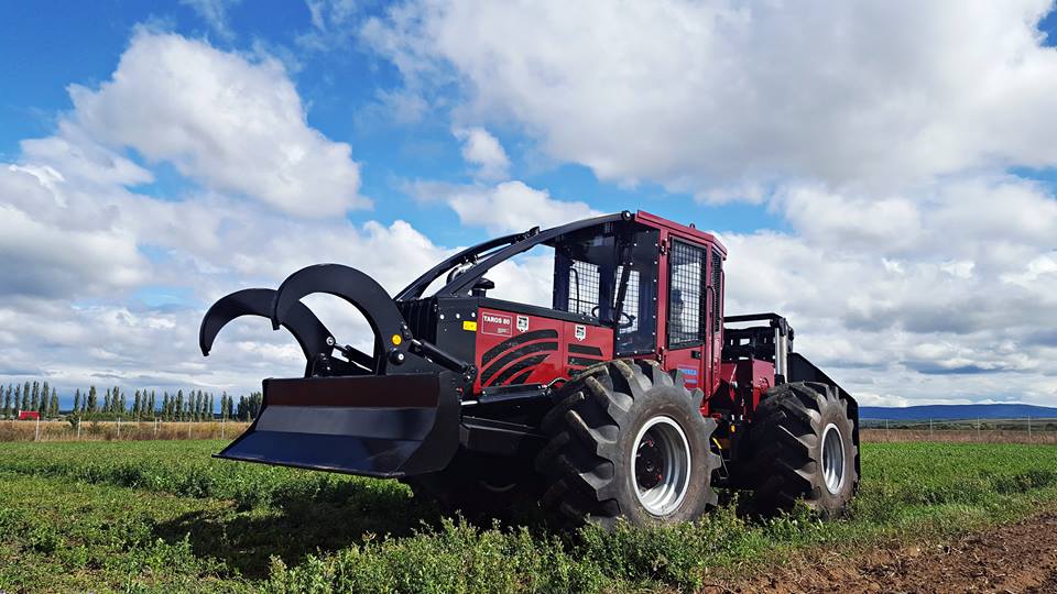 Primul tractor forestier fabricat în orașul Ardud