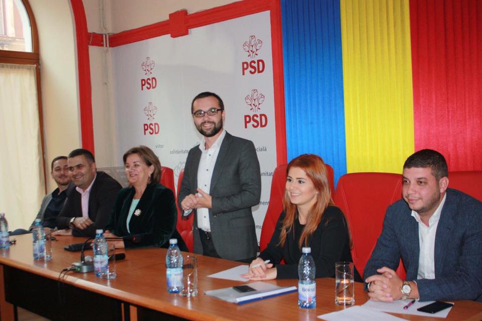 FOTOGALERIE. Sătmărenii îl susțin pe ministrul Gabriel Petrea la șefia TSD