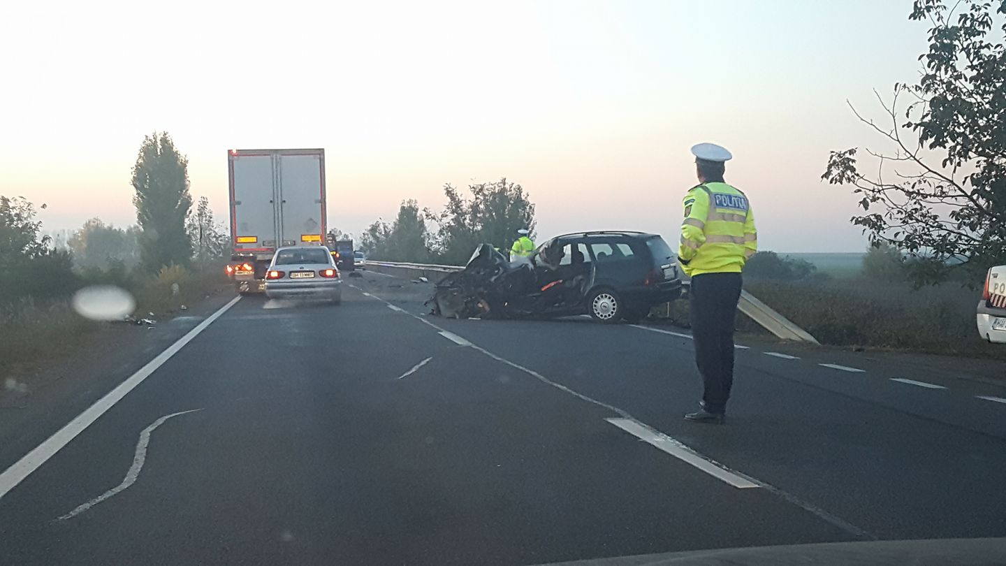 FOTO. Accident groaznic. Cel puțin o victimă