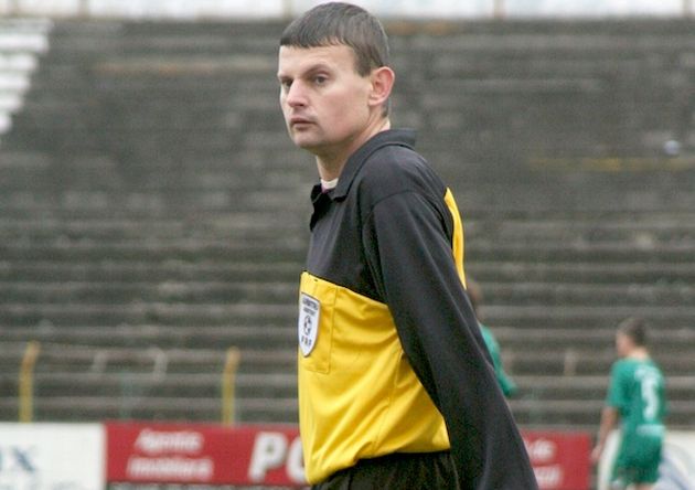 Ne arbitrează  în Cupă