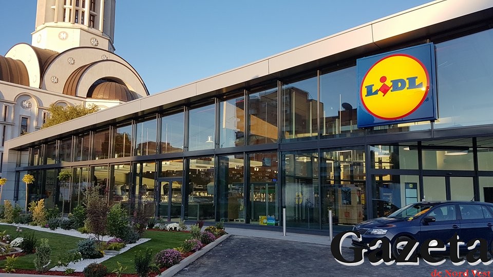 FOTOGALERIE. Lidl ignoră ultimatul Primăriei. Deschid magazinul când vor ei