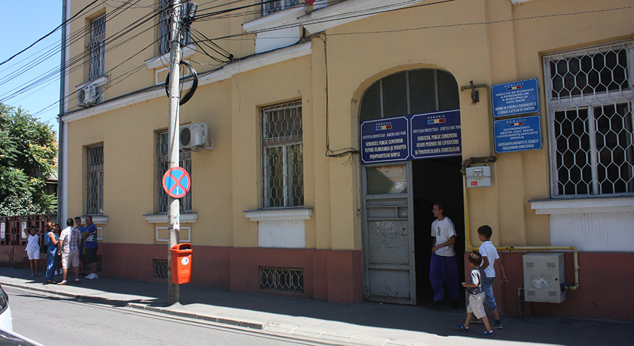 Azi nu se lucrează la Permise și Inmatriculări. Care e motivul