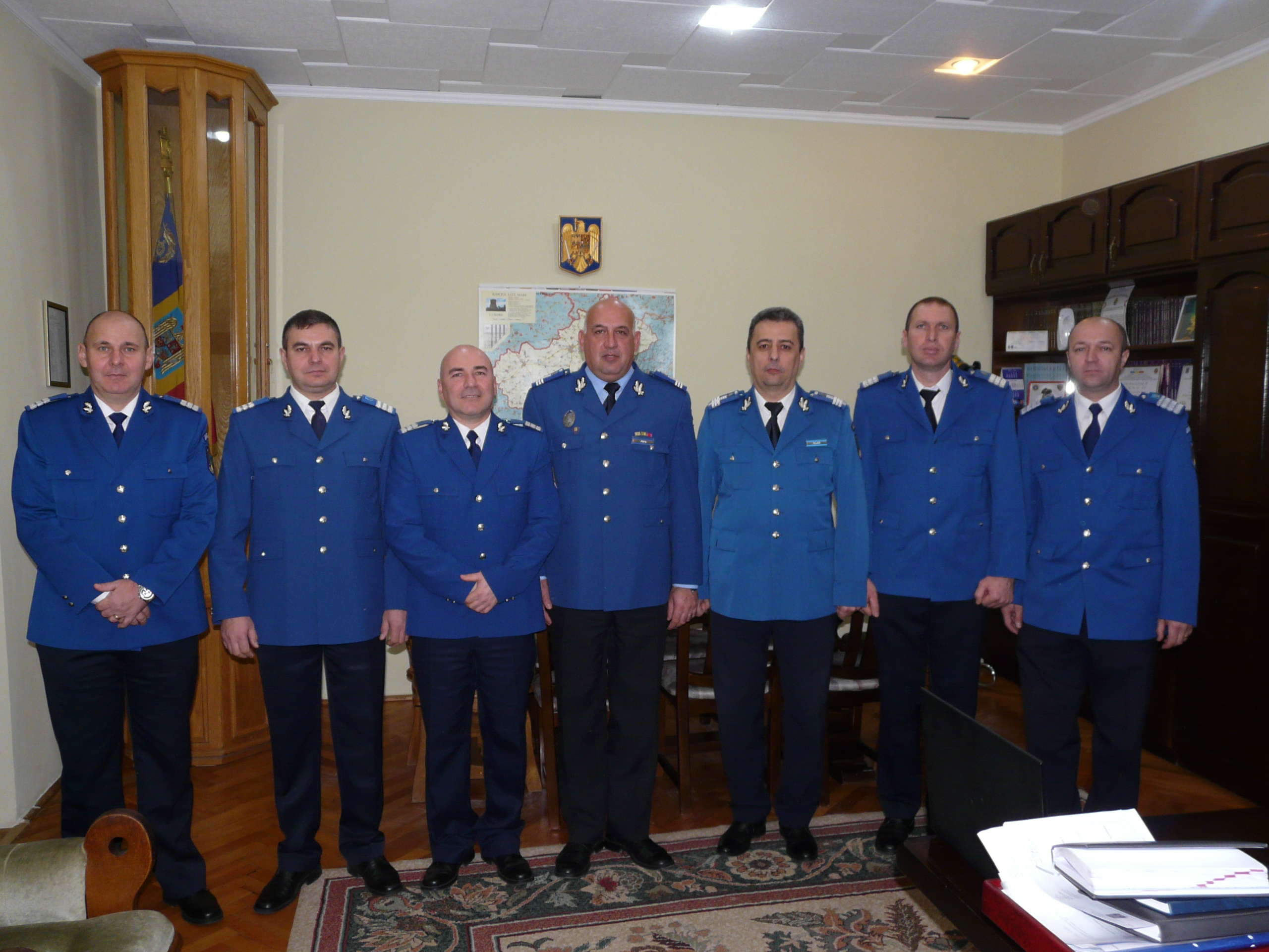 FOTO. Șapte jandarmi  au fost înaintaţi în grad înainte de termen