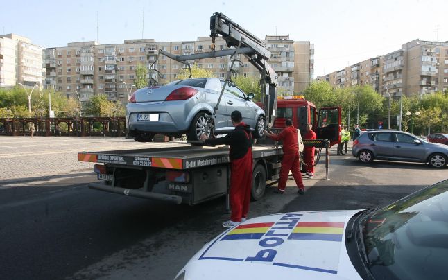 FOTO. Primăria cumpără o autoutilitară de ridicat mașini. Costă circa 400.000 de lei