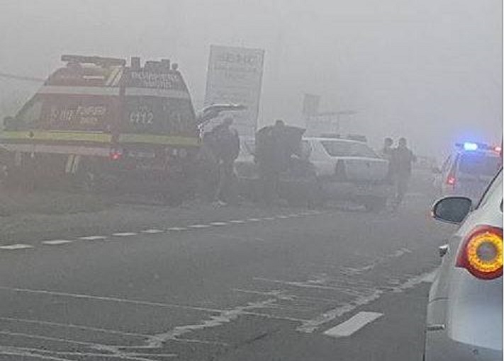 FOTO. Accident grav la Satu Mare. Traficul este îngreunat