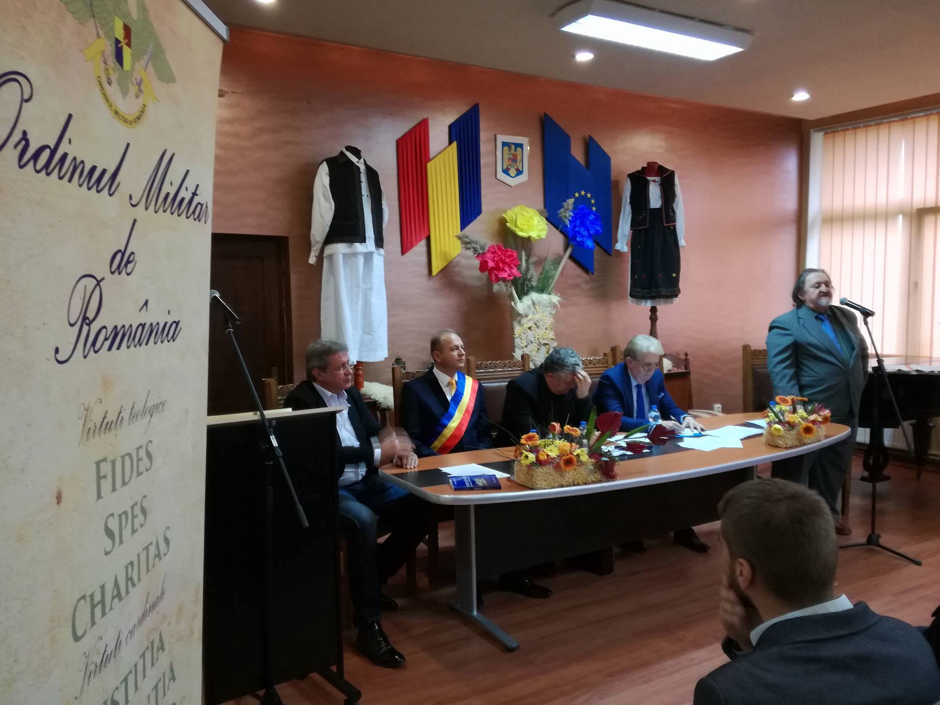 La Ardud - Primarul sfinţeşte locul!