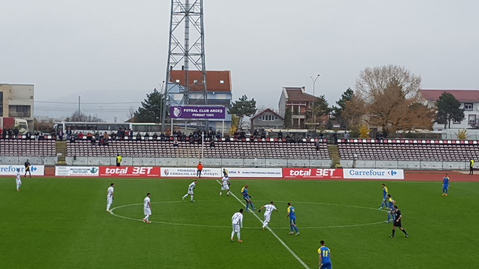 S-au bătut singuri!