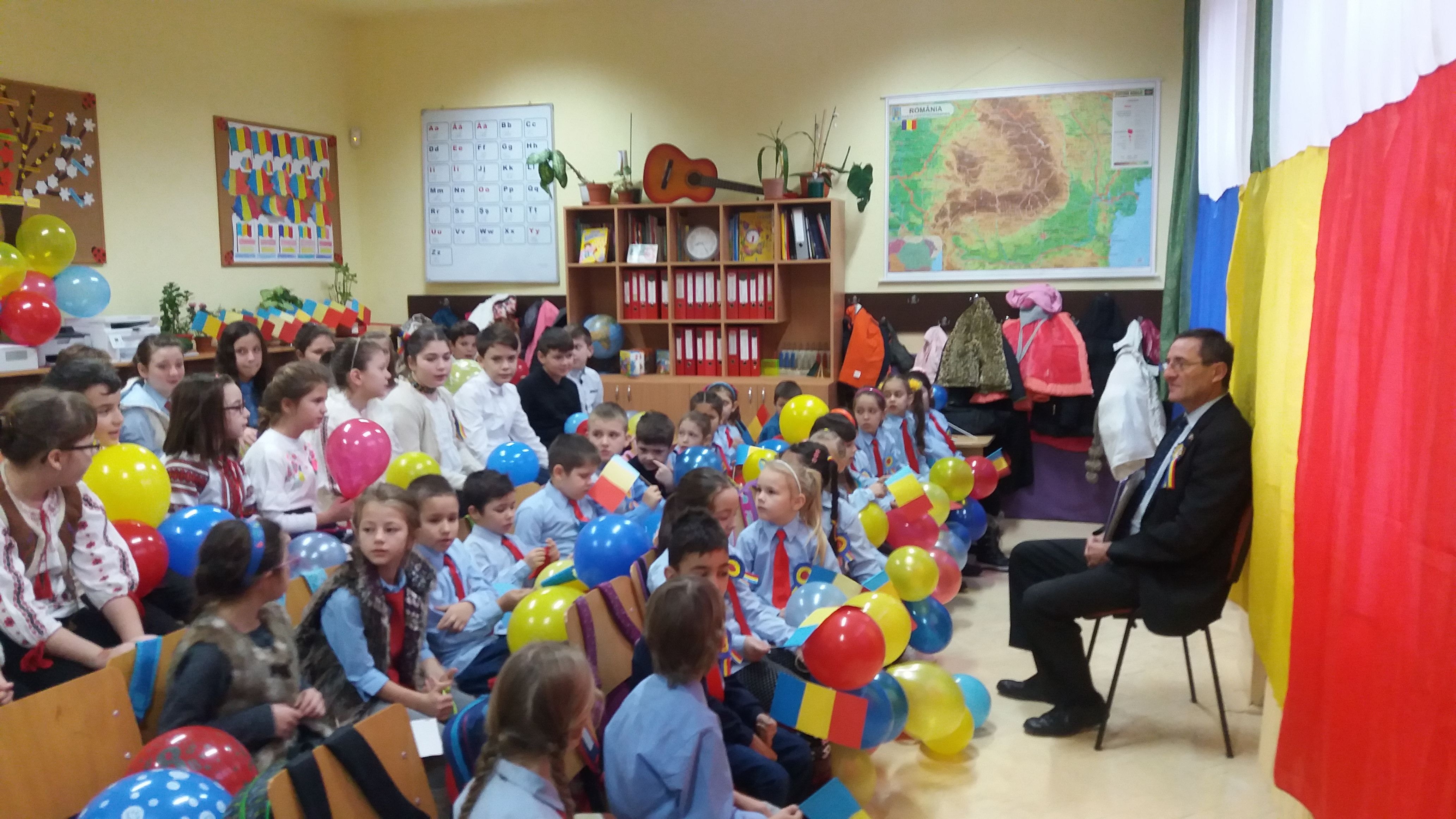 Lecţie de patriotism la Şcoala Gimnazială ”Mircea Eliade”