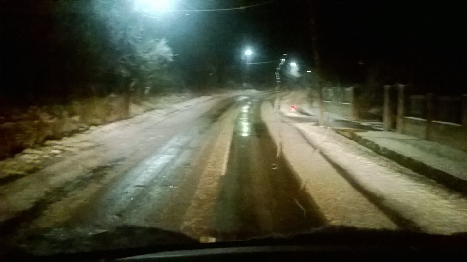 VIDEO. Aseară a nins ca-n povești în Țara Oașului. Urmeazăși azi