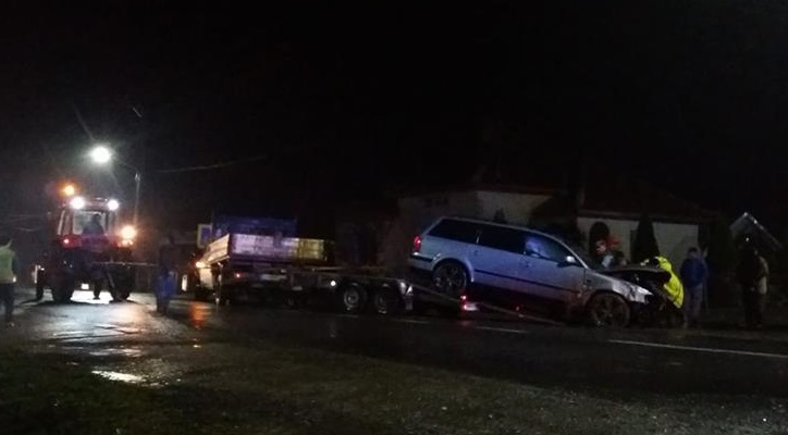 FOTO. Accident grav lângă Satu Mare. Două persoane au ajuns la spital