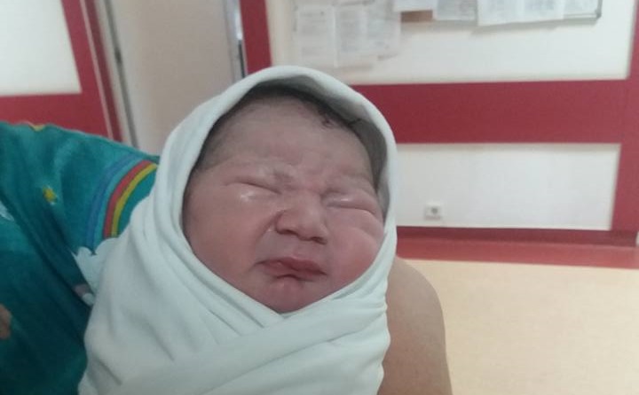 Felicitări! Jani și Andrea Olah au un băiețel!