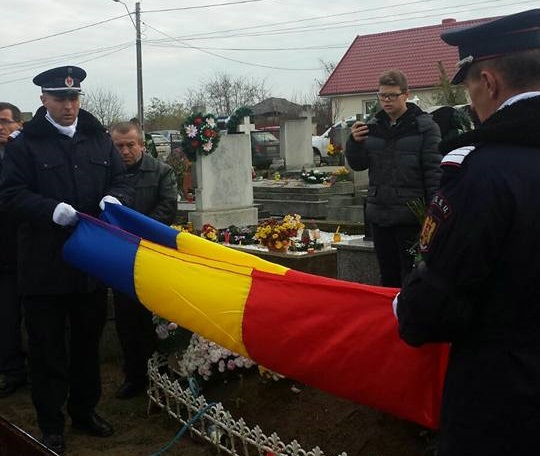 FOTOGALERIE. Un salvator sătmărean s-a dus la ceruri. Doliu în familia pompierilor