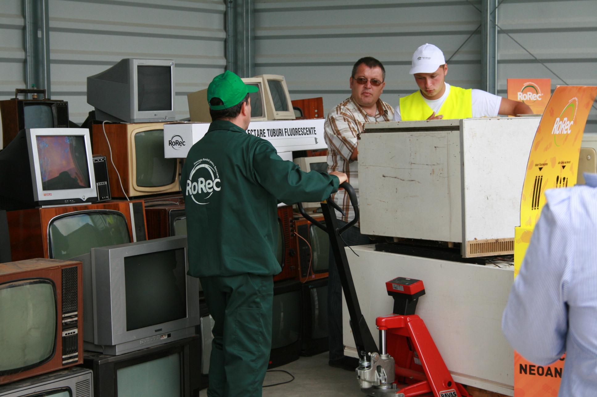 Acțiune de reciclare a deșeurilor electrice și electrocasnice la Satu Mare