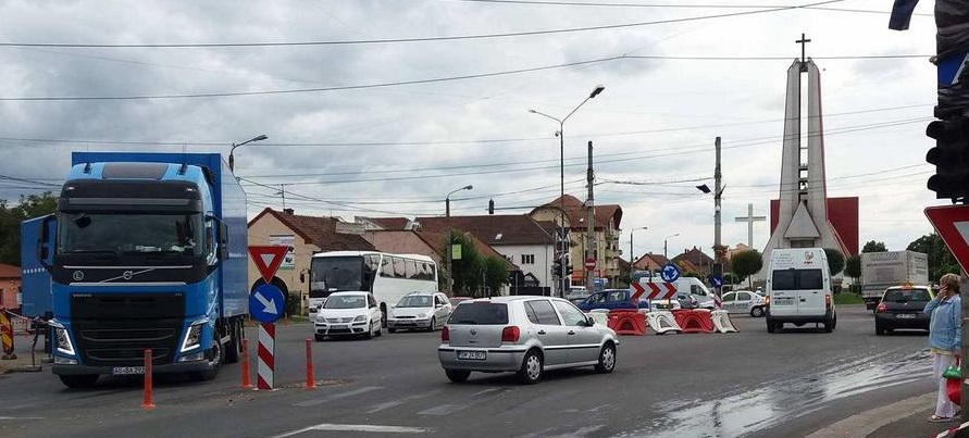 Primăria are soluții pentru sensul giratoriu de la Burdea. Când pot fi aplicate