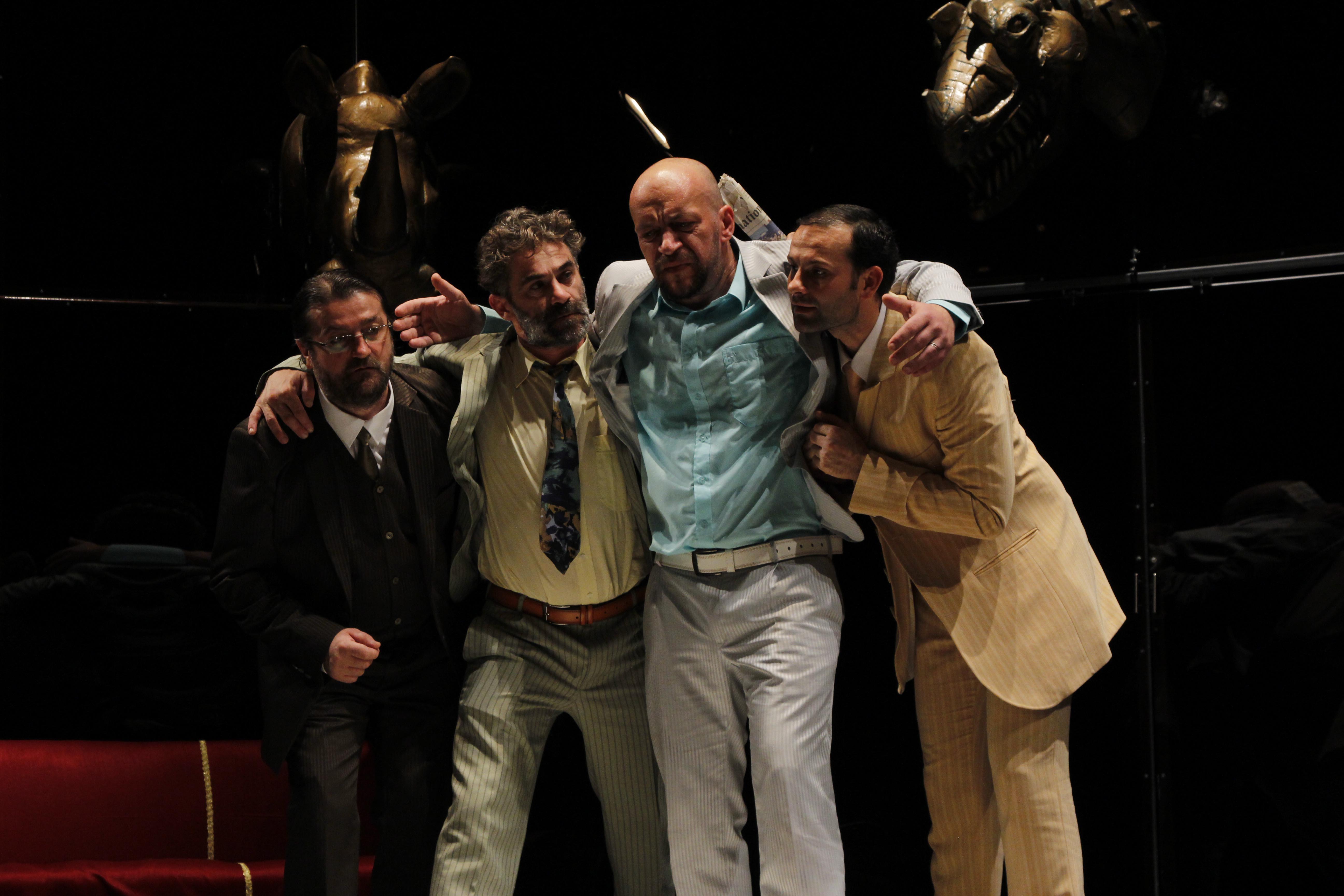 FOTOGALERIE. Spectacol la teatru. "Revizorul" după N.V. Gogol