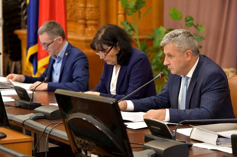 Comisia specială: Doar Inspecţia judiciară exercită acţiunea disciplinară în cazul magistraţilor