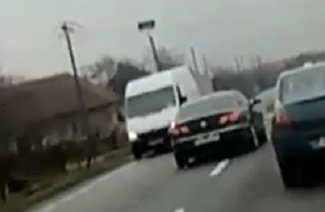VIDEO/FOTO. Accident mortal evitat în ultima clipă. Imagini incredibile
