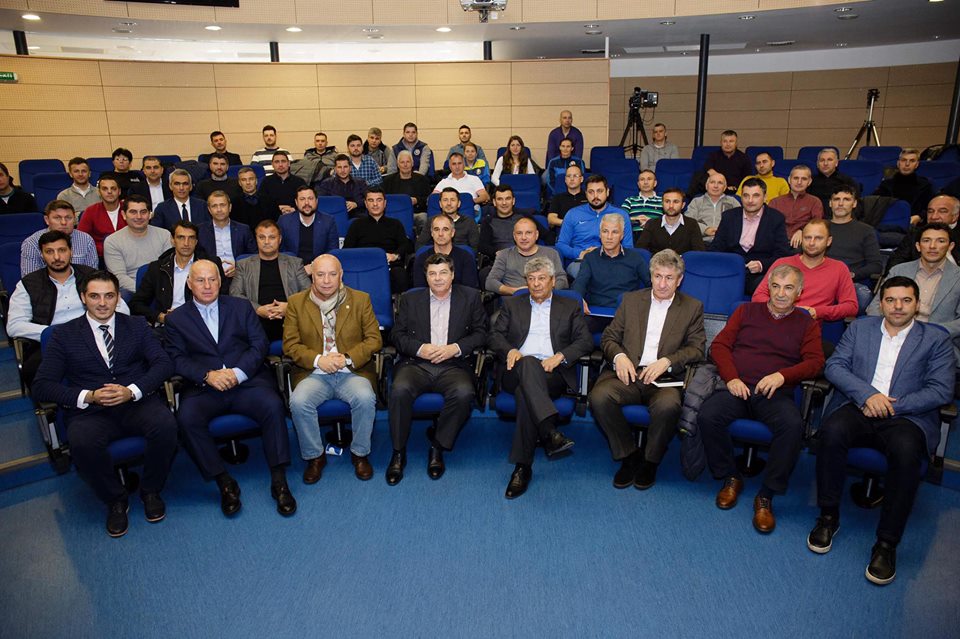 Mircea Lucescu a ținut o prelegere la cursurile pentru Licența PRO