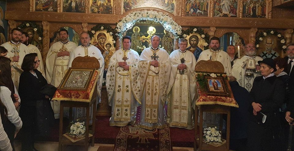 VIDEO/FOTO.Hramul bisericii Liceului Ortodox. Sfântul Nicolae, ocrotitorul elevilor sătmăreni