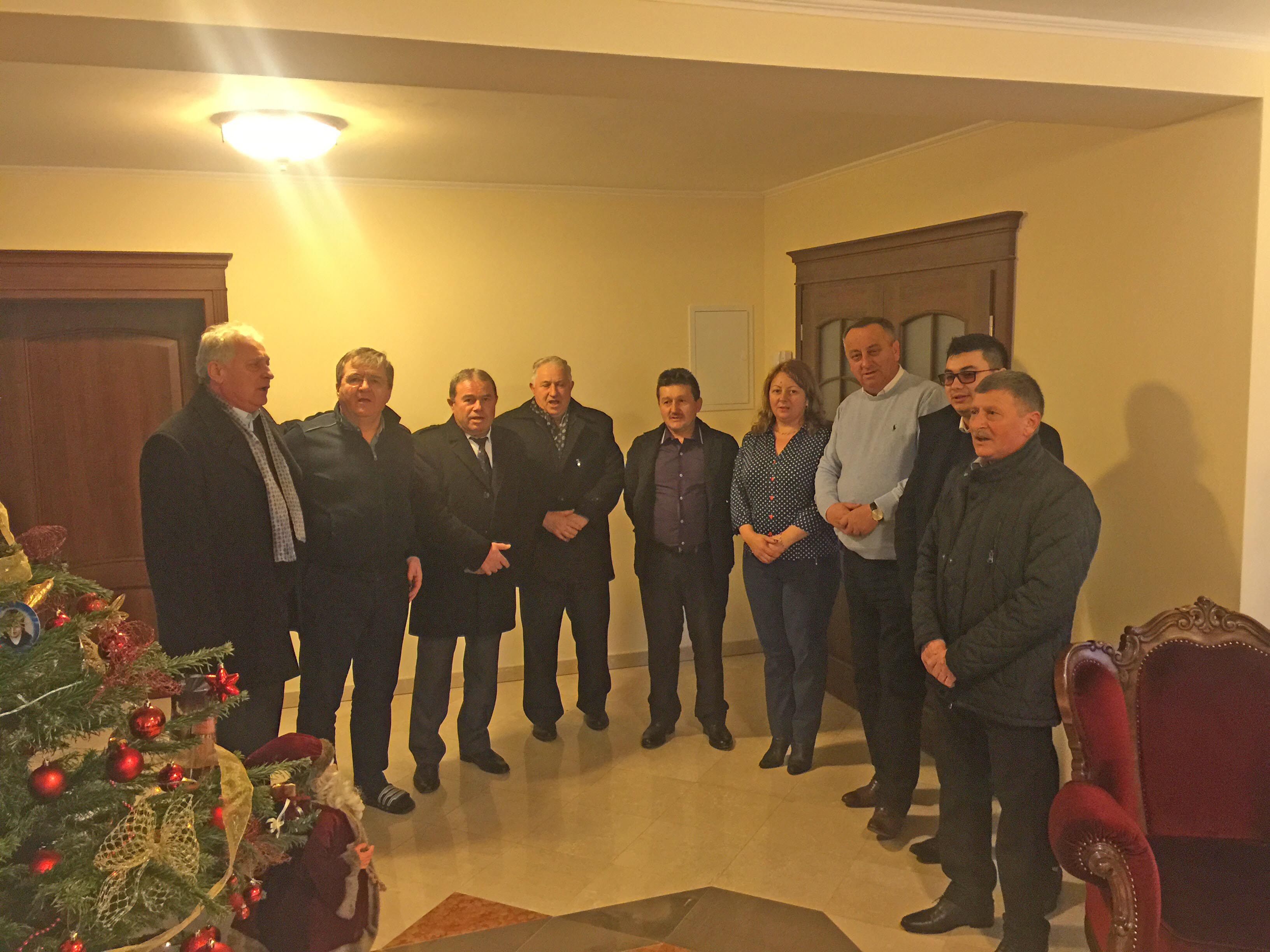 Tradițiile de Crăciun, păstrate cu sfințenie la Supuru de Sus