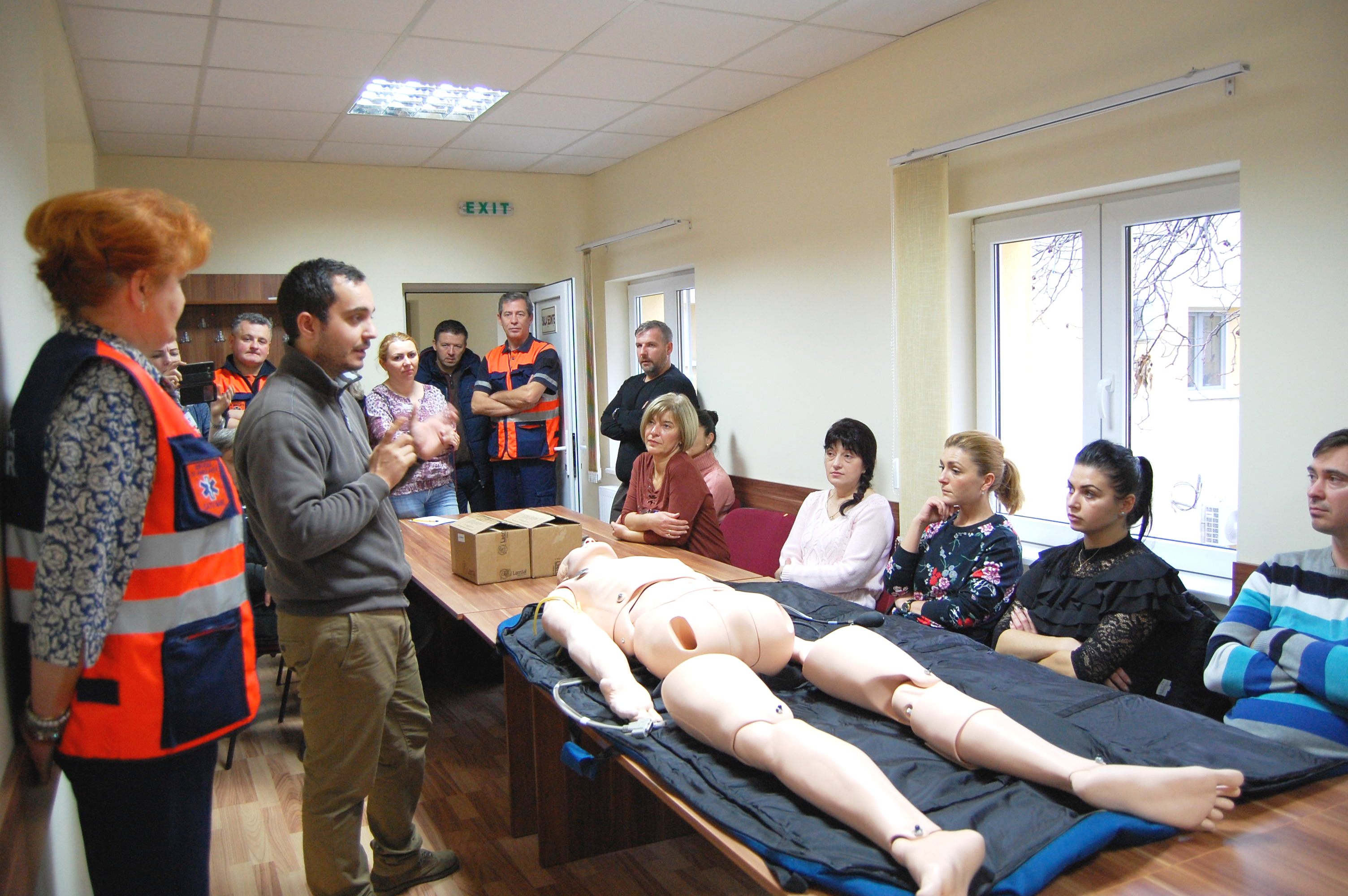 FOTO. Draxlmaier susține Ambulanța Satu Mare. Dispozitiv de formare donat