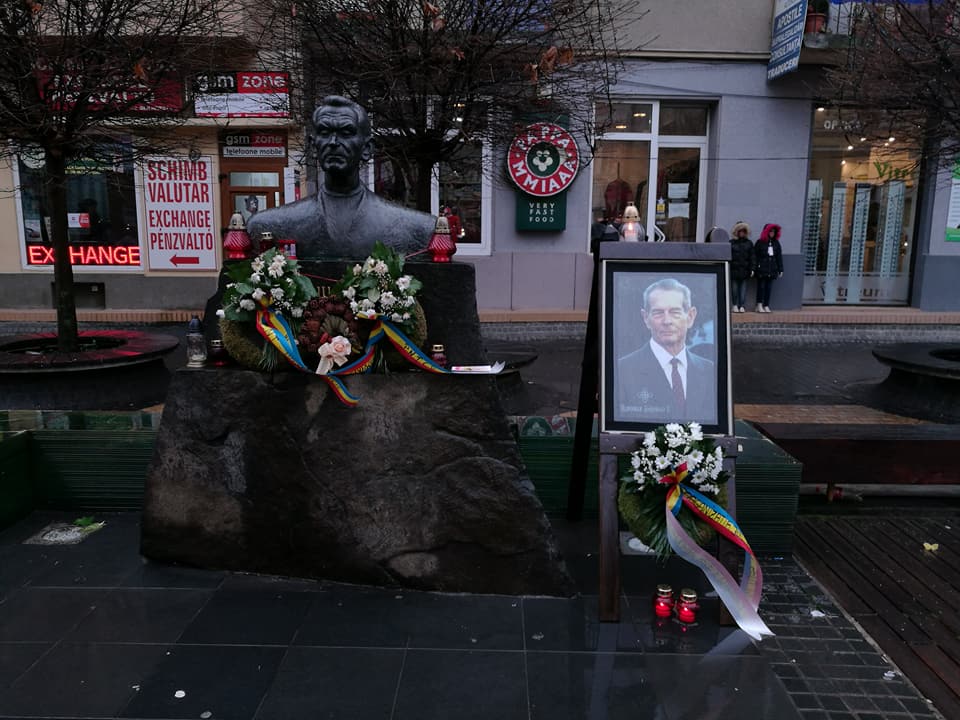 FOTO. Sătmărenii îi pot aduce un ultim omagiu Regelui Mihai I. Drum lin, Majestate