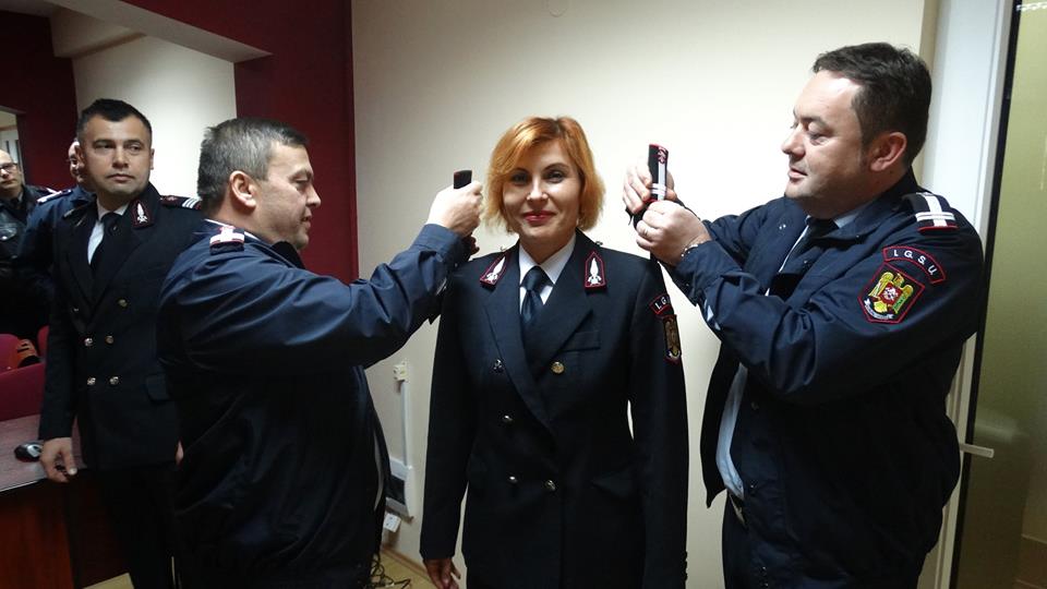 FOTOGALERIE. Eroii pompieri, avansați în grad înainte de termen. Festivitate la ISU Satu Mare