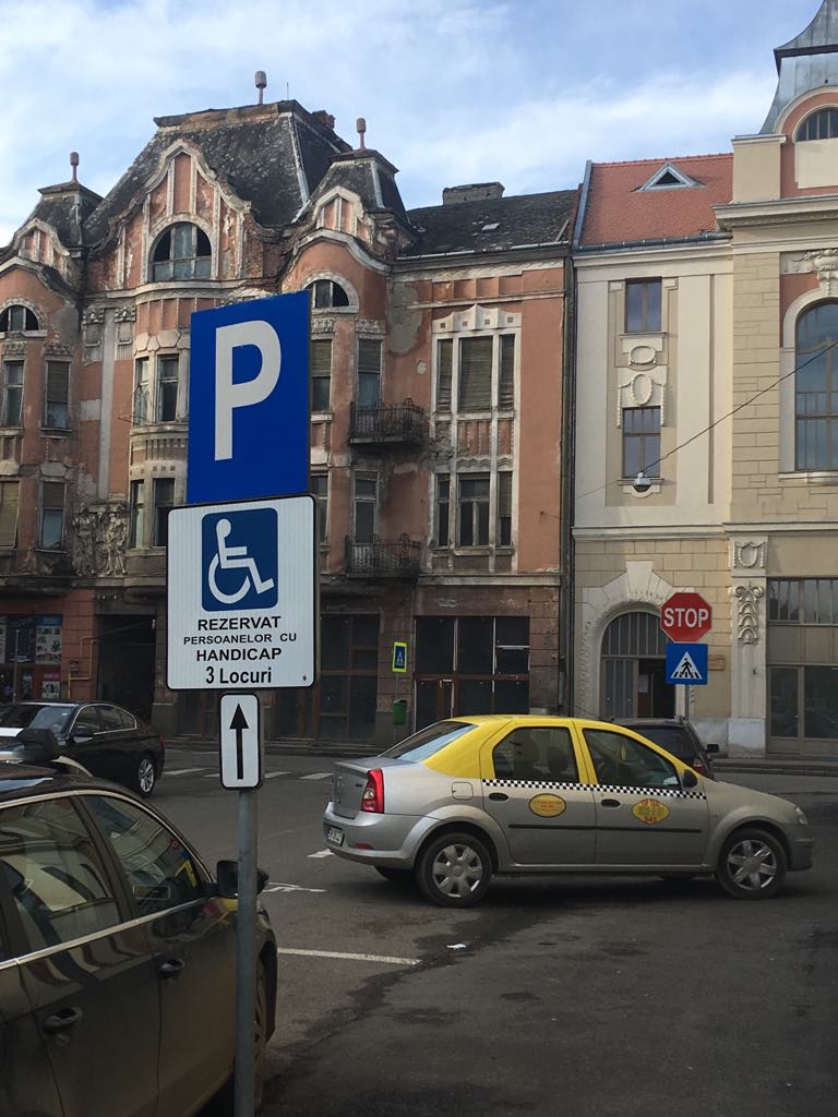 O parcare “şmecheră”