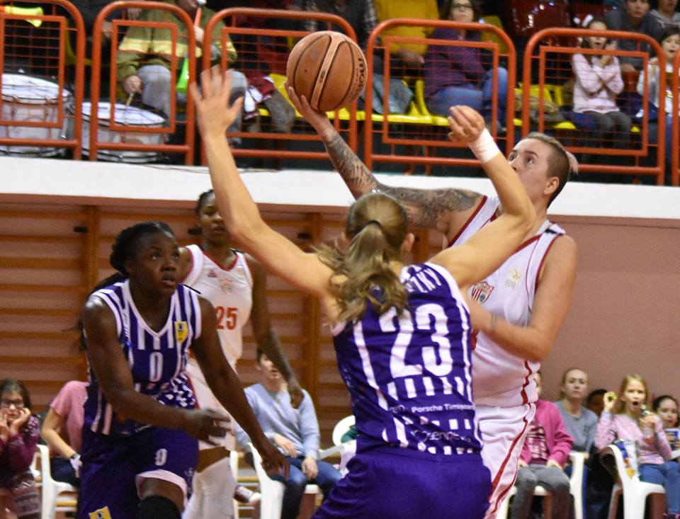 Pe doi la final de an