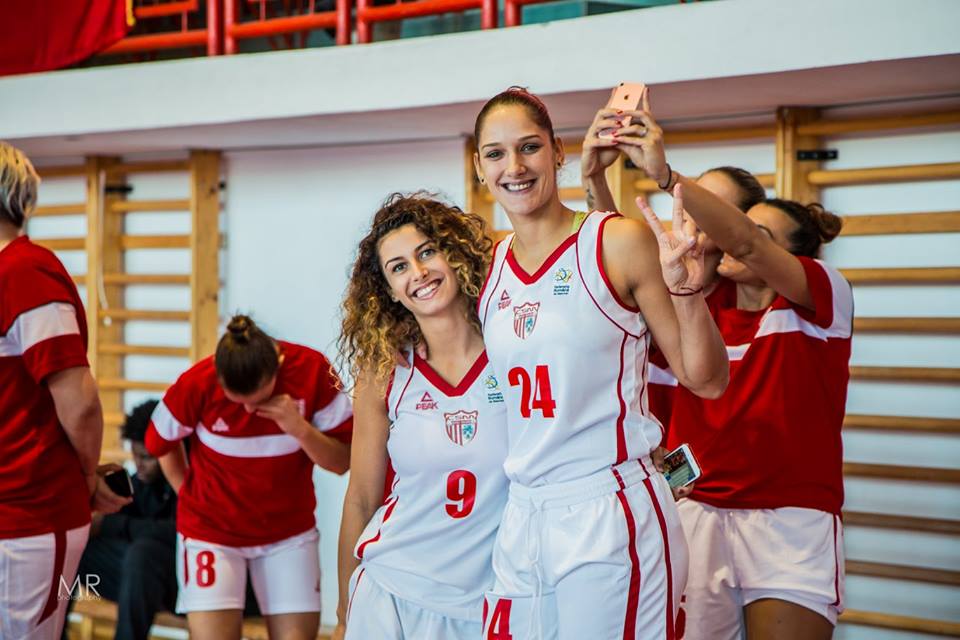 Duel dificil cu arădencele!