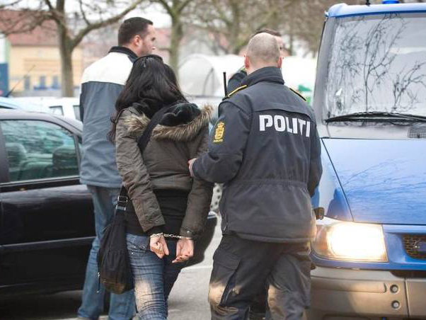 Hoață din saloane, prinsă în spital. A furat telefoane și bani de la pacienți