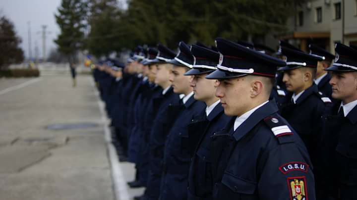Vor deveni salvatori. Cinci sătmăreni, admiși la Școala de Subofițeri Pompieri