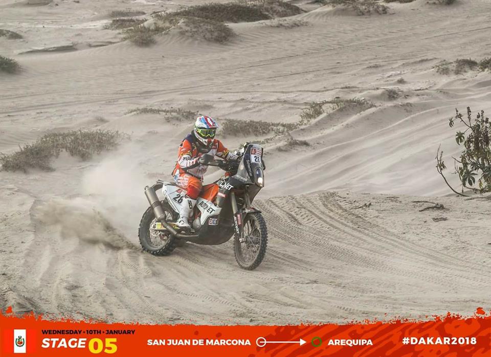 O căzătură zdravănă și 13 ore în șa pentru Mani