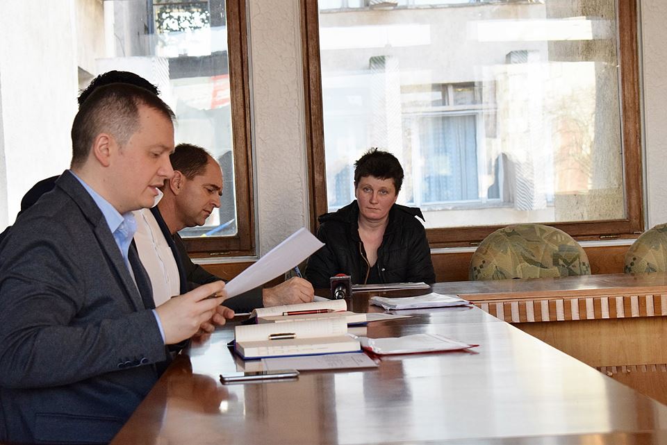 FOTOGALERIE. Mamă și fiică, terorizate de tată. Ce măsuri a luat prefectul