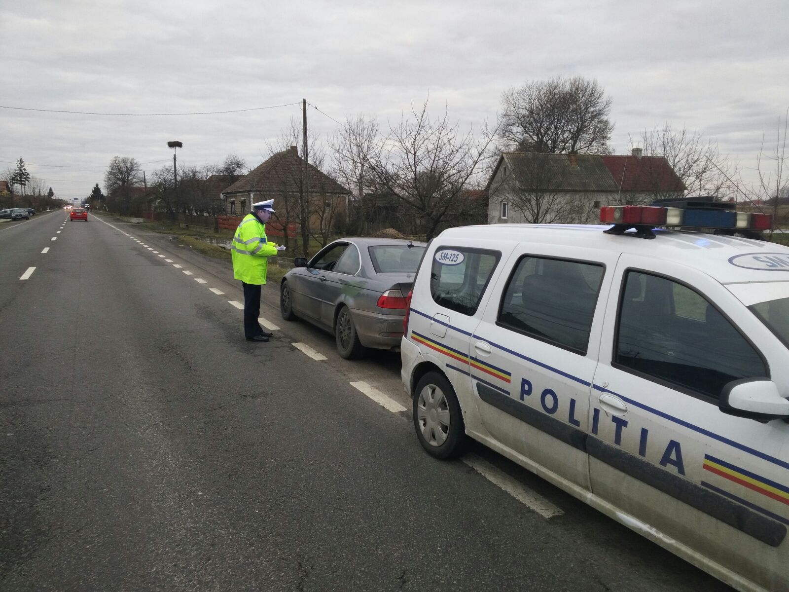 FOTO. Razii pe șosele în week-end. Aproape 40 de permise suspendate