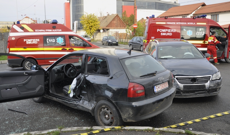 Accident în lanț la Satu Mare. Neatenția putea să-i coste scump