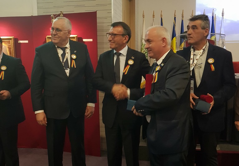 Primar de cinci stele într-o comună din Țara Codrului. ”Este o onoare pentru mine”